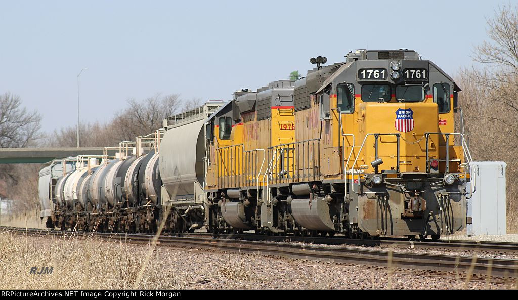 UP Local with SD40Ns at Falls City